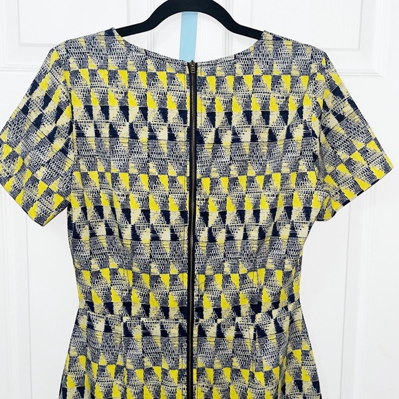 Collective Concepts Size Small Short Sleeve Dress like new - Picture 6 of 7